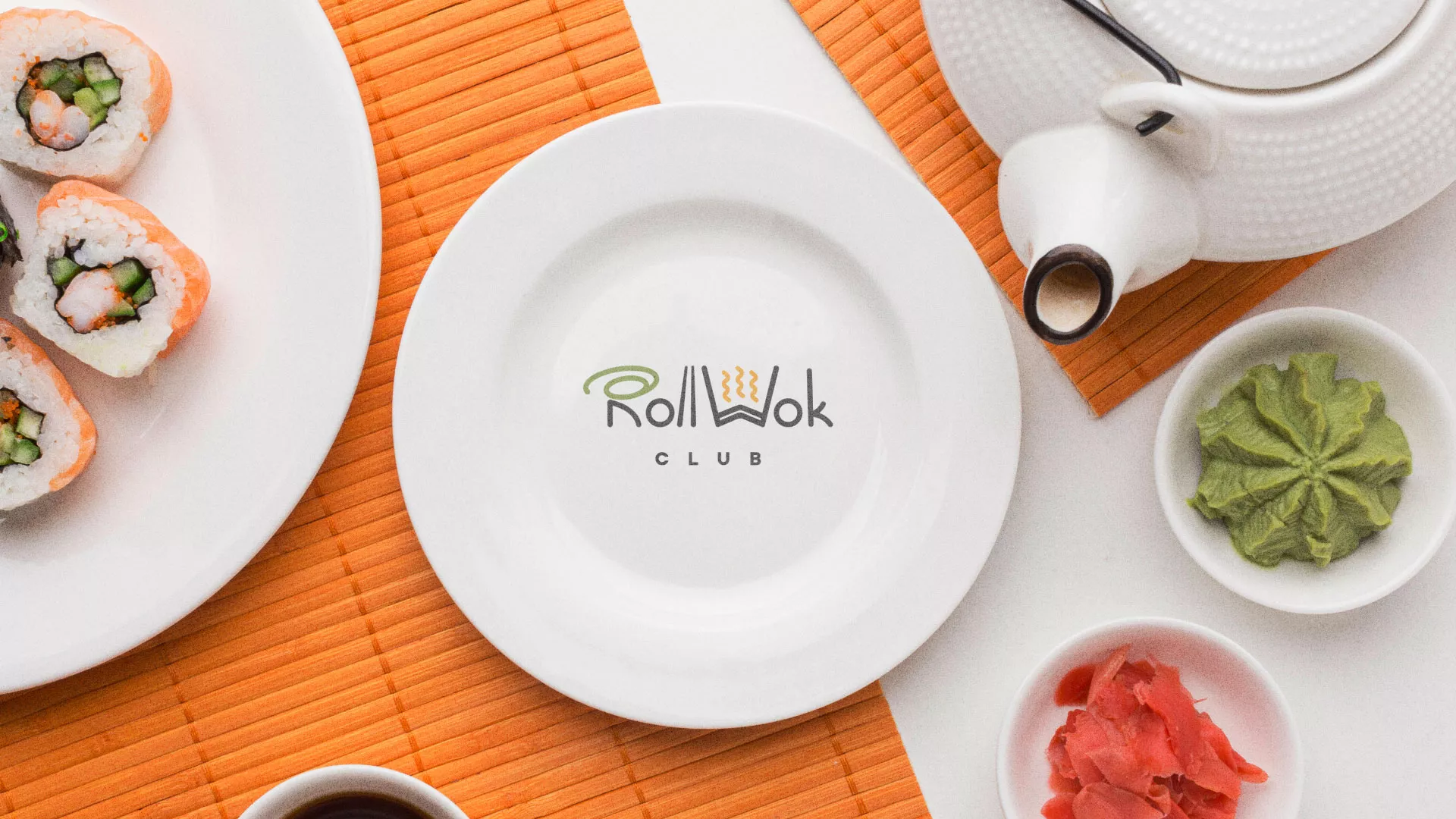 Разработка логотипа и фирменного стиля суши-бара «Roll Wok Club» в Сочи